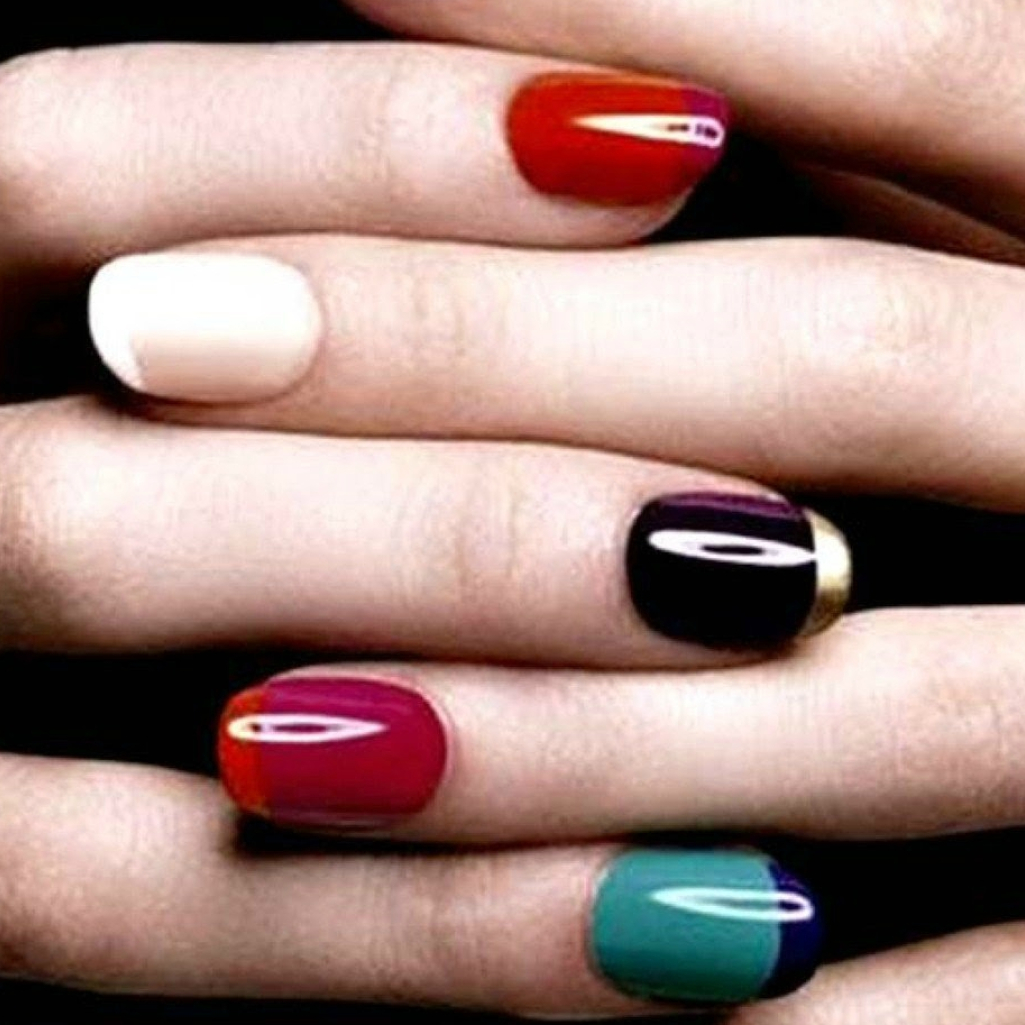 bluemanicure.jpg