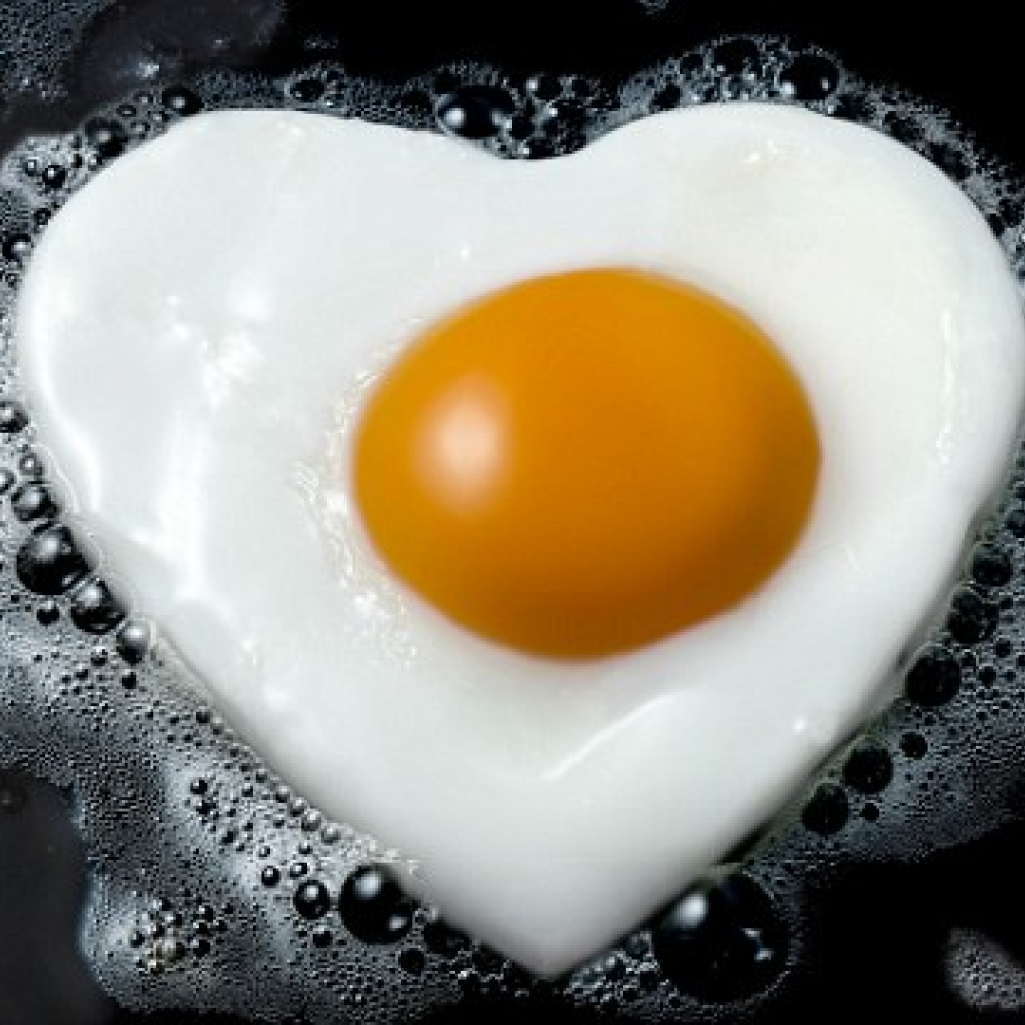 heart-eggs.jpg