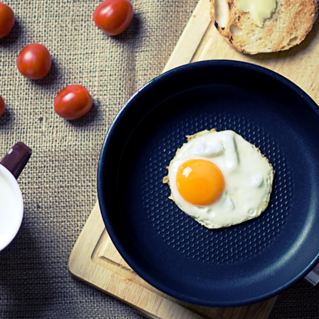 food-breakfast-egg-milk.jpg