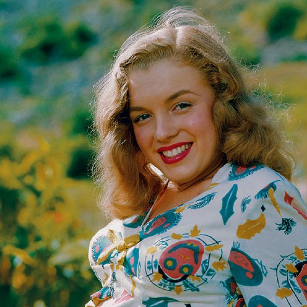 before-marilyn-monroe-norma-jeane-mortenson-photos-29-59351297cb5be-700-1.jpg