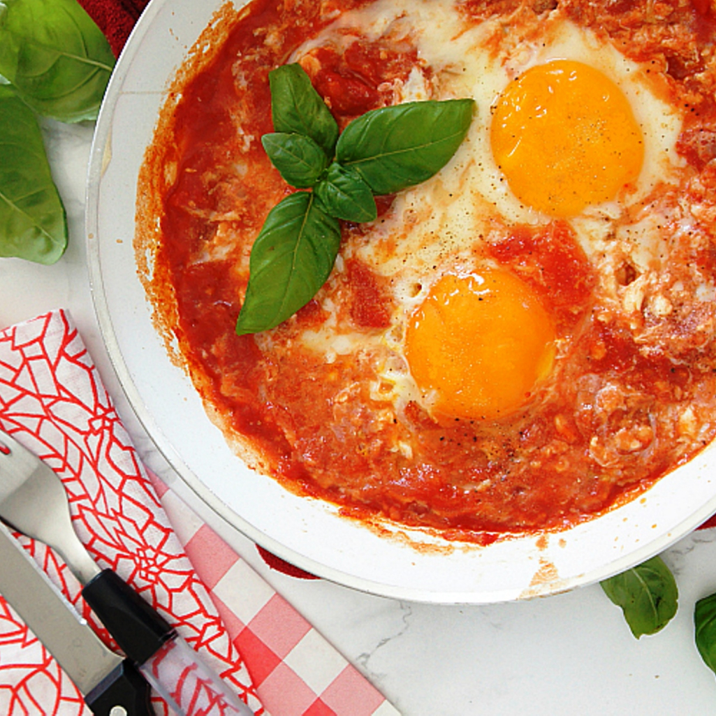 uova-al-pomodoro-alla-toscana-poached-eggs-in-tomato-sauce.jpg