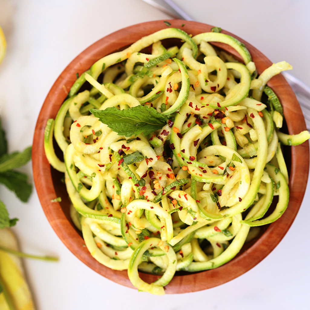 lemon-herb-zucchini-noodle-salad-3.png
