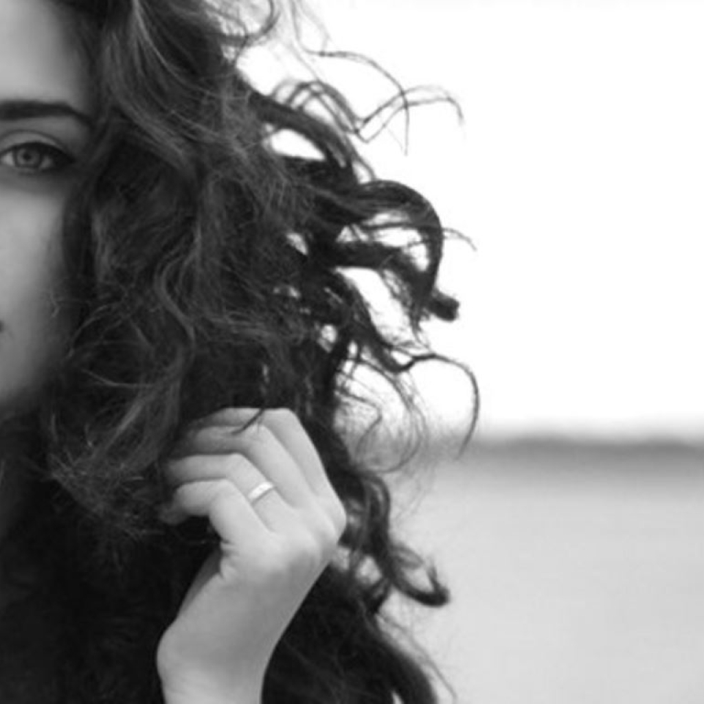 8b46376b12a5639eaa8cf2c9ba848c80-loose-curls-curls-hair.jpg