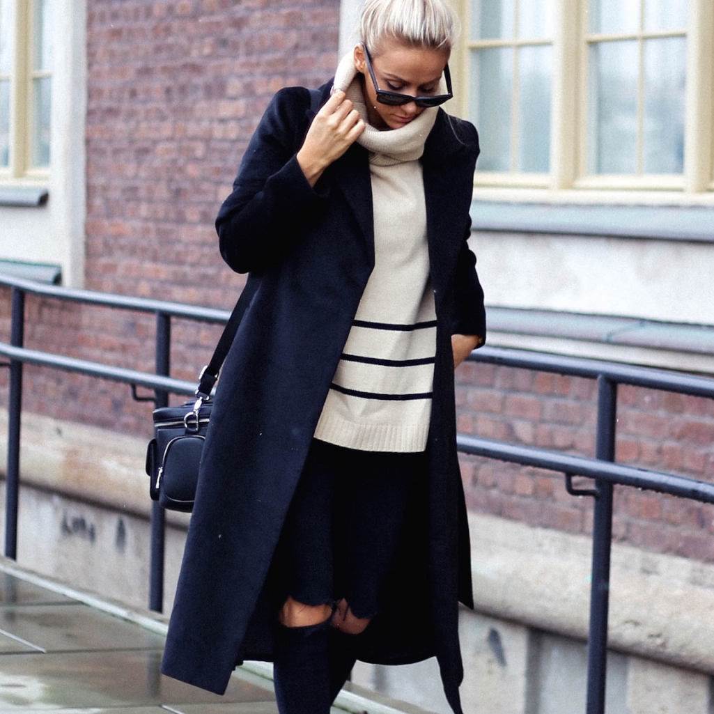 skinny-jeans-ripped-knees21.jpg