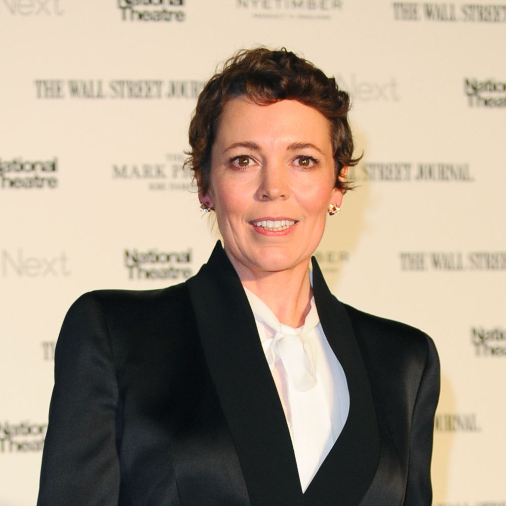 Οι πρώτες φωτογραφίες της Olivia Colman ως Βασίλισσα Ελισάβετ στο "The Crown"