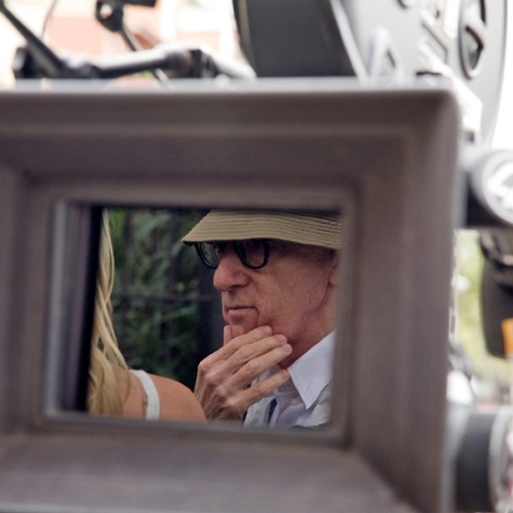 Woody Allen: «Κάνω ταινίες για να μη σκέφτομαι ότι γερνάω»