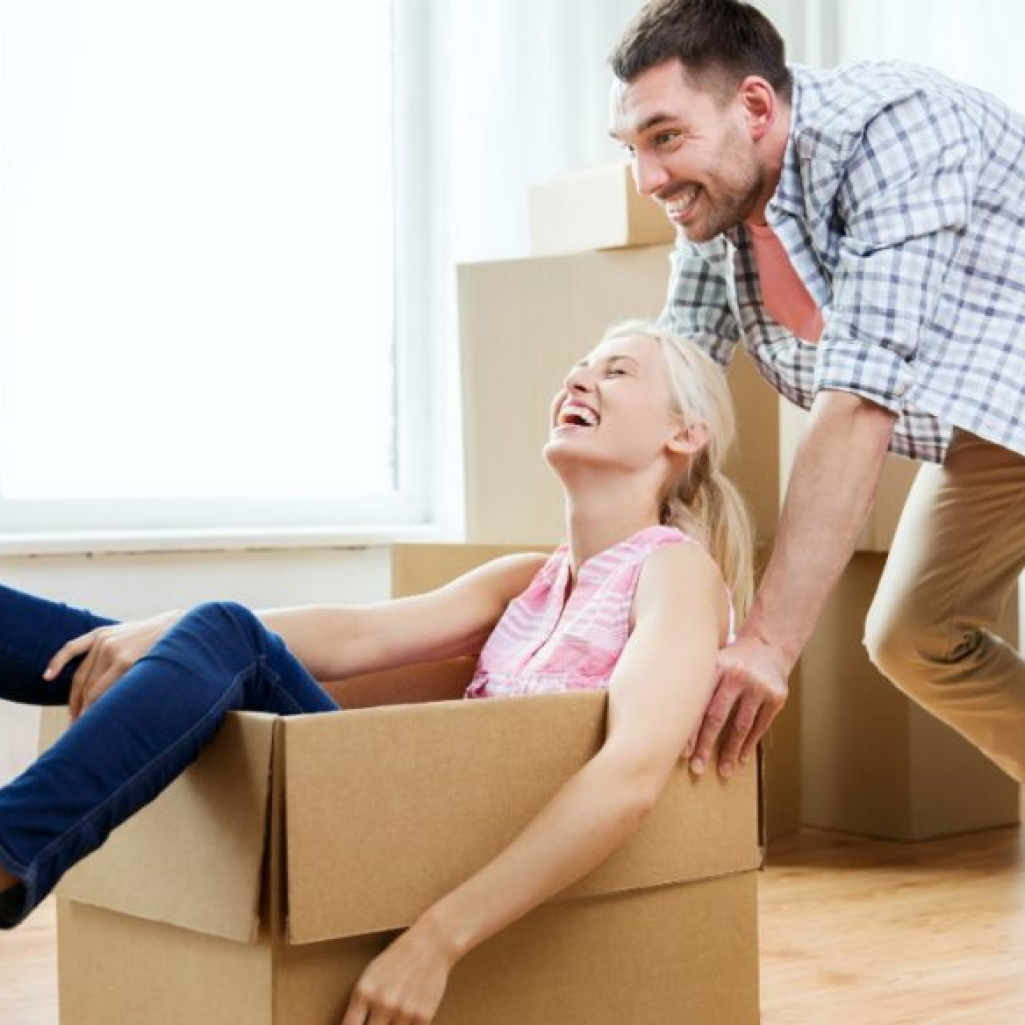 Ήρθε η ώρα της συγκατοίκησης; Τι δεν πρέπει να αφήσετε πίσω