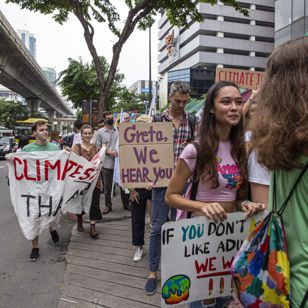 Σήμερα η παγκόσμια μαθητική αποχή για το περιβάλλον - Δεκάδες χιλιάδες έφηβοι ζητούν δραστική αλλαγή