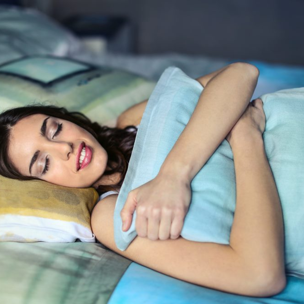 Αυτοί είναι οι ιατρικοί λόγοι που ξυπνάτε την ίδια ώρα κάθε βράδυ
