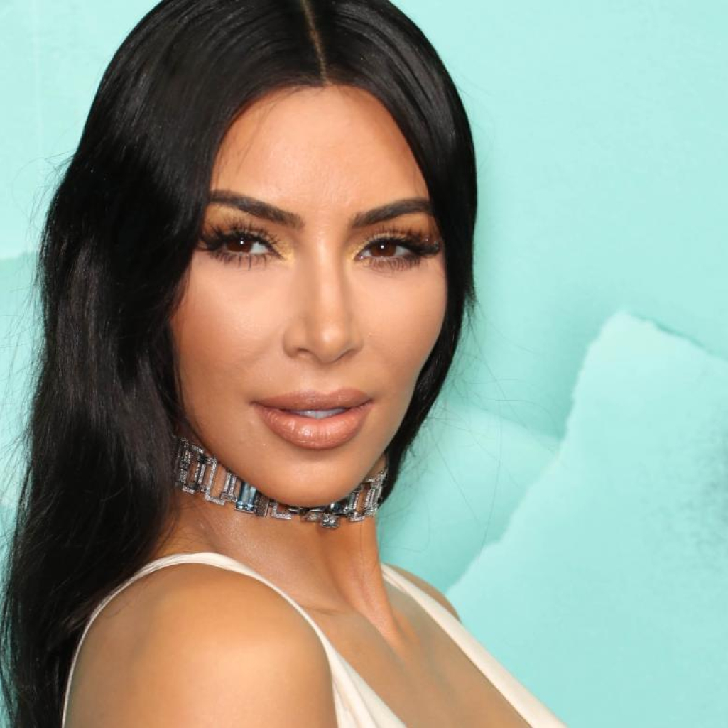 Η Kim Kardashian αποφάσισε να γίνει λιγότερο σέξι- «Είμαι μαμά 4 παιδιών και σύντομα θα γίνω 40»