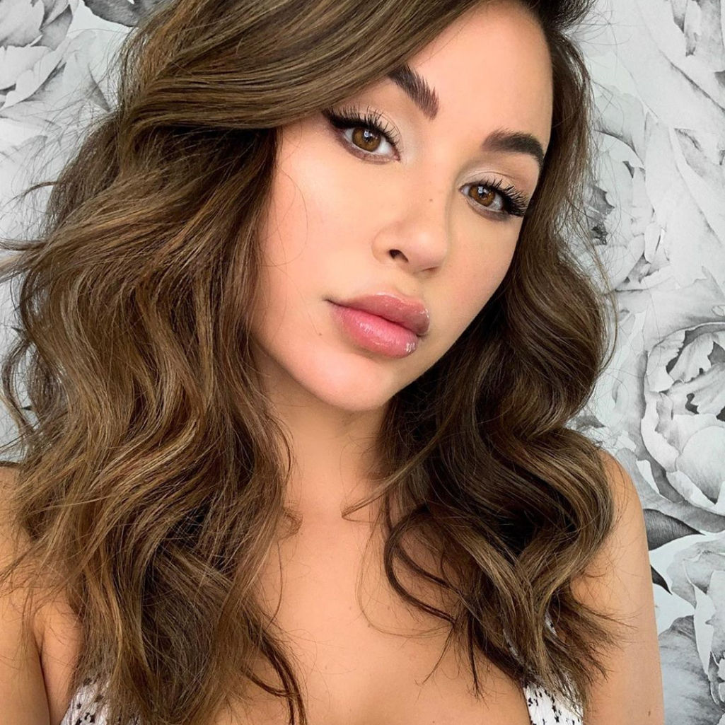 Anna Cheri: Το μοντέλο του Playboy που αναστάτωνει με τις πόζες της