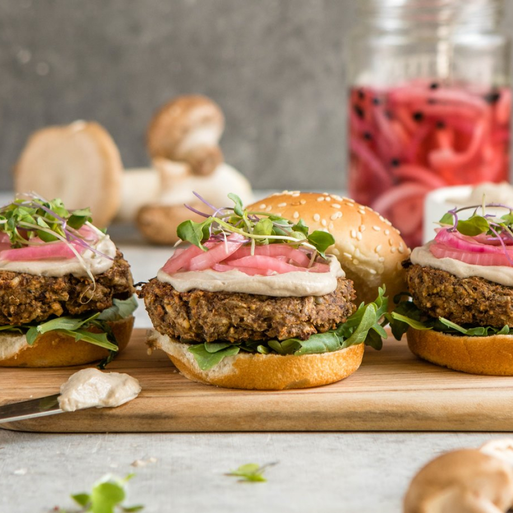 Λαχταριστά και ζουμερά vegan μπιφτέκια