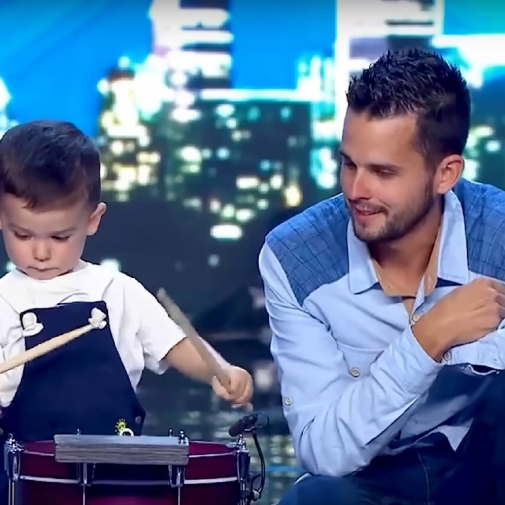 Ο καλύτερος drummer είναι μόλις 2 ετών - Δείτε το απολαυστικό βίντεο