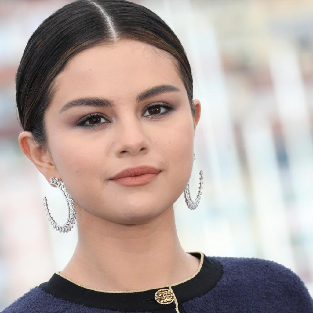 Η Selena Gomez αποκαλύπτει τα χαρακτηριστικά του άντρα των ονείρων της