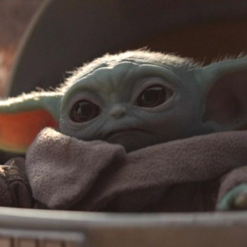 Αυτή είναι η Baby Yoda φιγούρα που θέλουμε όλοι 