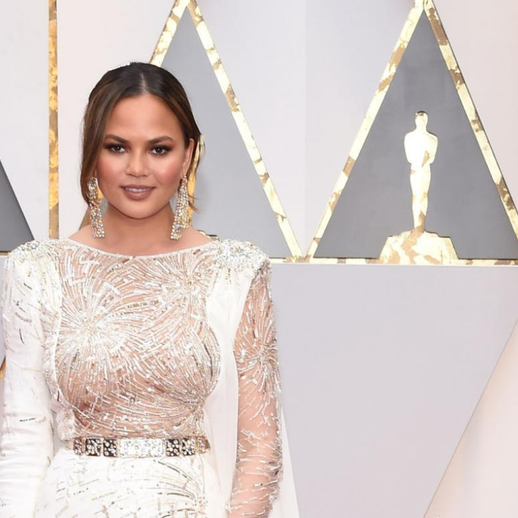 Το video της Chrissy Teigen με την κόρη της στο Twitter που προκάλεσε σχόλια και η απάντησή της
