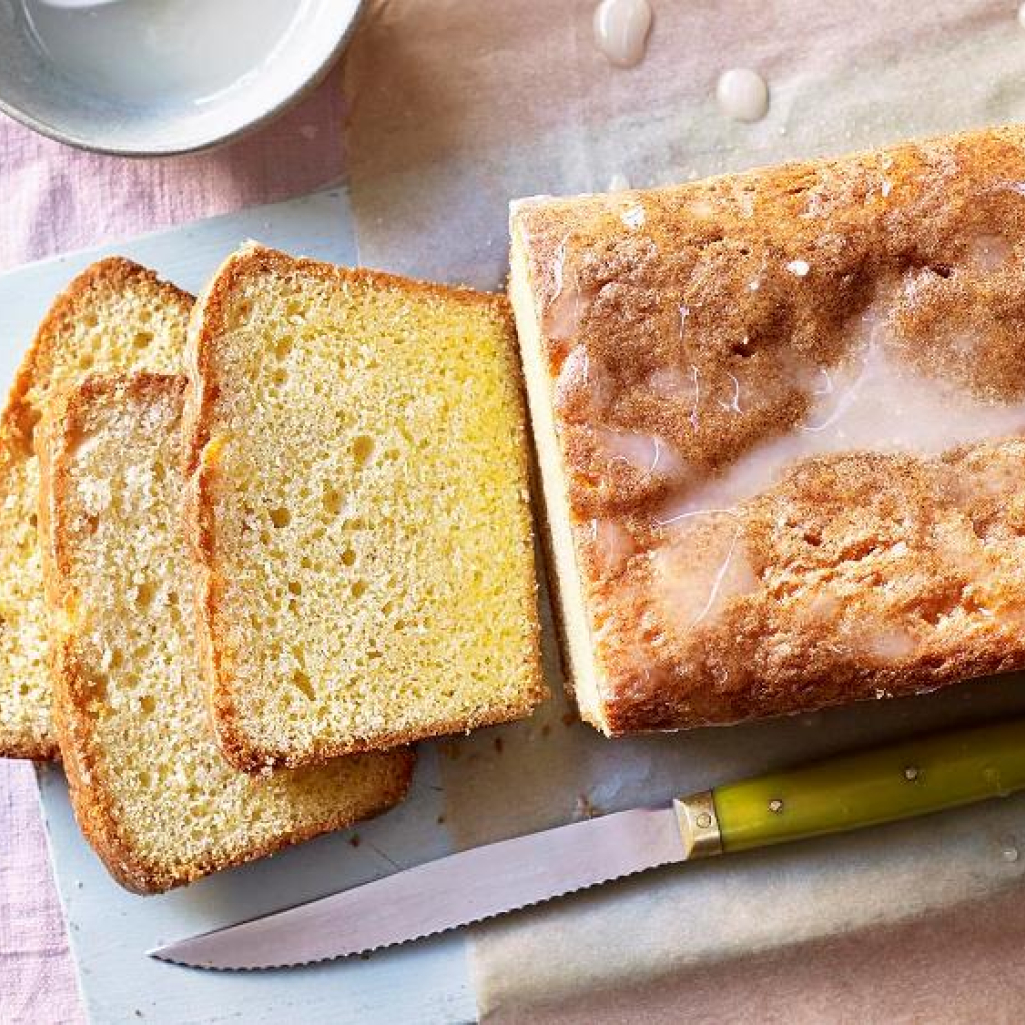 Συνταγή για το πιο εύκολο κέικ χωρίς βούτυρο και μίξερ