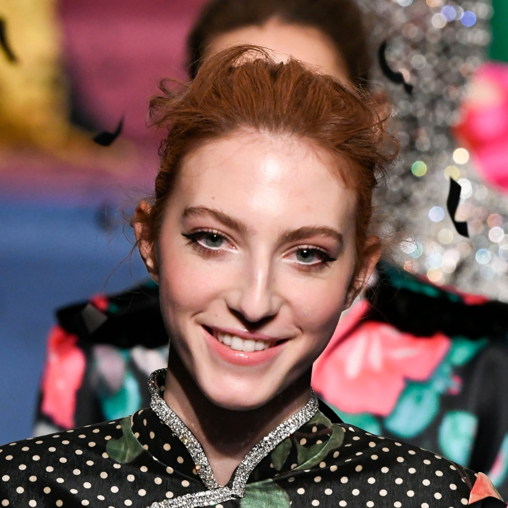 LFW: Στο show Richard Quinn είδαμε το μακιγιάζ που θα αναδείξει το βλέμμα την άνοιξη