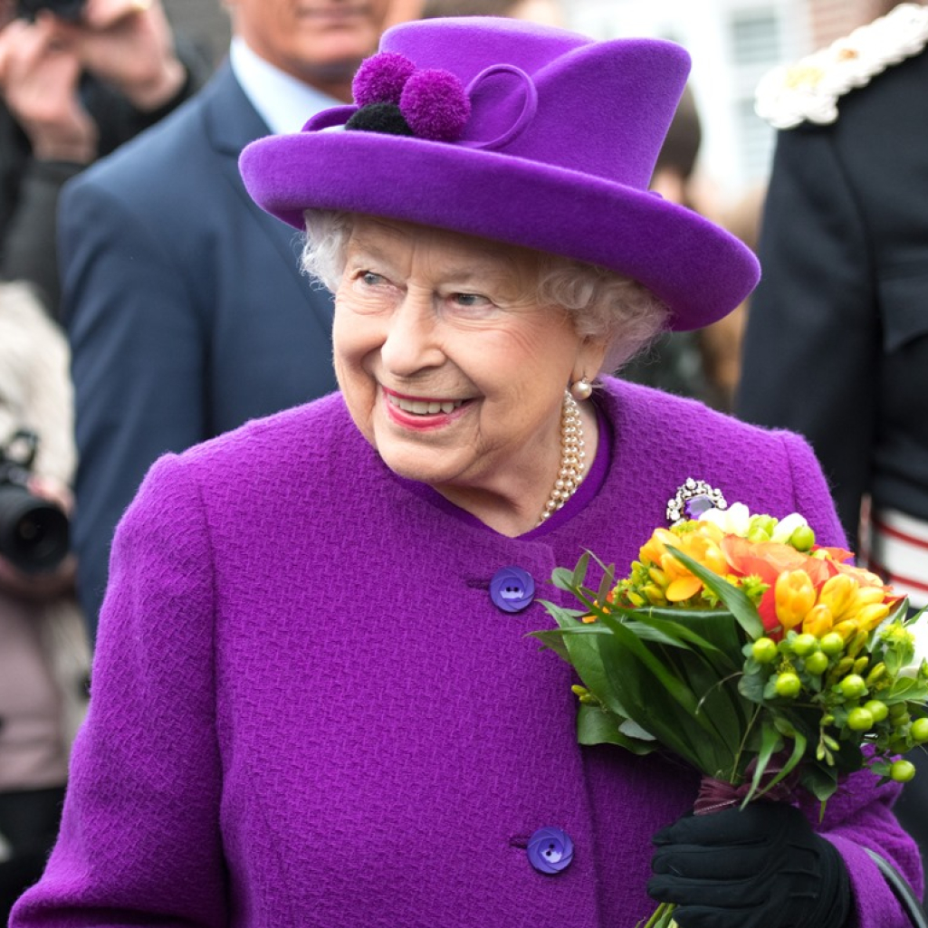 Βόλτα στο Παλάτι του Buckingham- Η βασίλισσα Ελισάβετ μας ξεναγεί με ένα video στο σπίτι της 