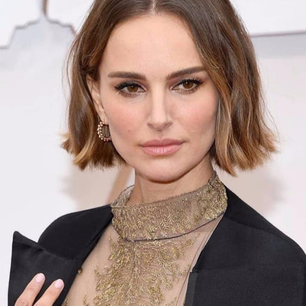 Η Natalie Portman εξηγεί γιατί μένει σπίτι και μας προτρέπει να κάνουμε το ίδιο