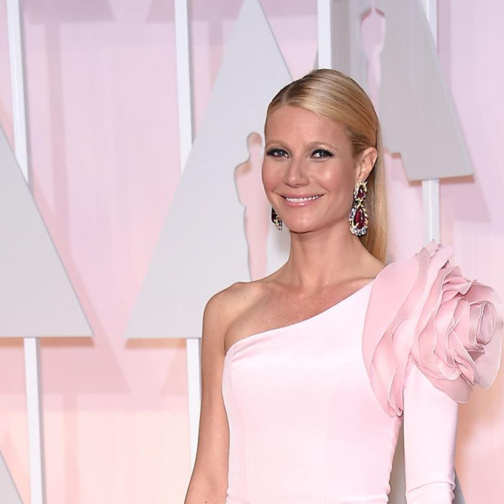 Η Gwyneth Paltrow με τον σύζυγό της θέτουν τα ερωτήματα που πρέπει να κάνουμε στον σύντροφό μας σήμερα