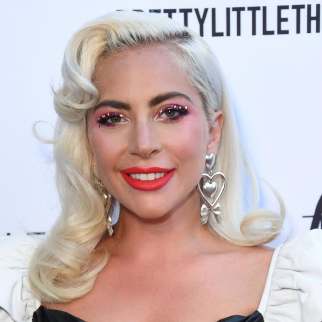 Lady Gaga: Σε καραντίνα με τον σύντροφό της λόγω κορωνοϊού