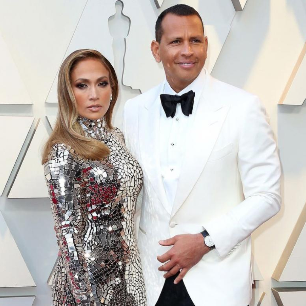 Η Jennifer Lopez και ο Alex Rodriguez μάς δείχνουν πώς να περάσουμε πρωτότυπα τον χρόνο στο σπίτι