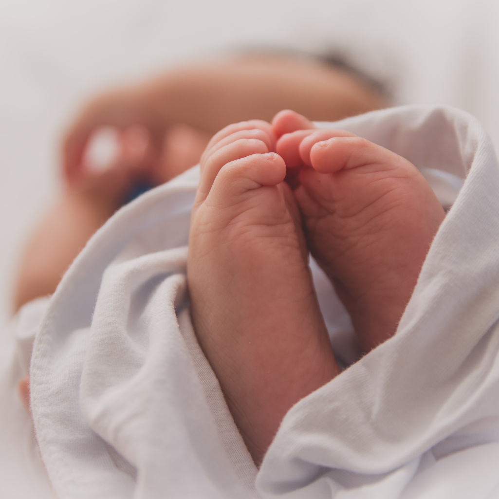 «Όλα θα πάνε καλά»: To νεογέννητο στην Ιταλία με το αισιόδοξο μήνυμα στην πάνα γίνεται viral