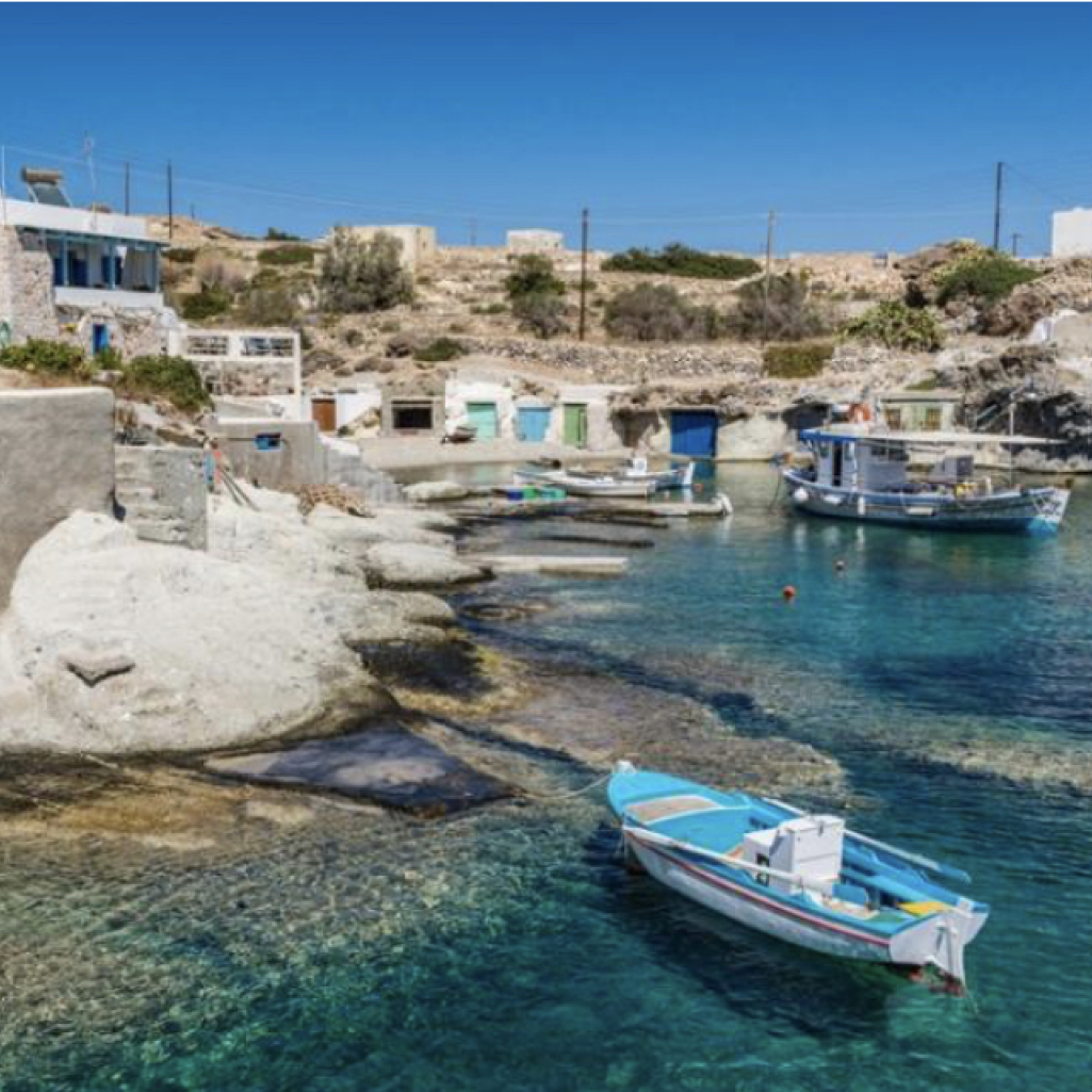 Telegraph: 14 μικρά ελληνικά νησιά για διακοπές μακριά από τα πλήθη 