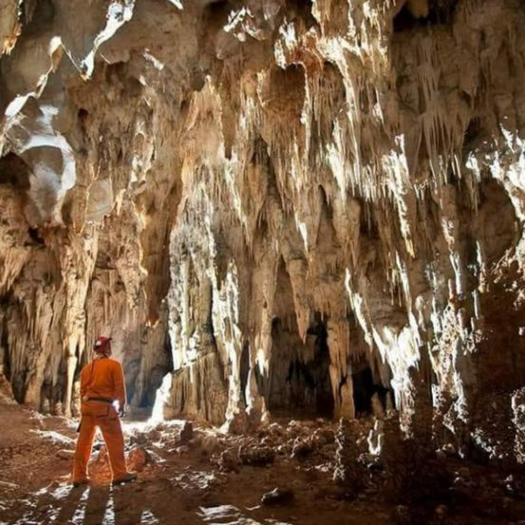 Τα πιο εντυπωσιακά σπήλαια της Ελλάδας