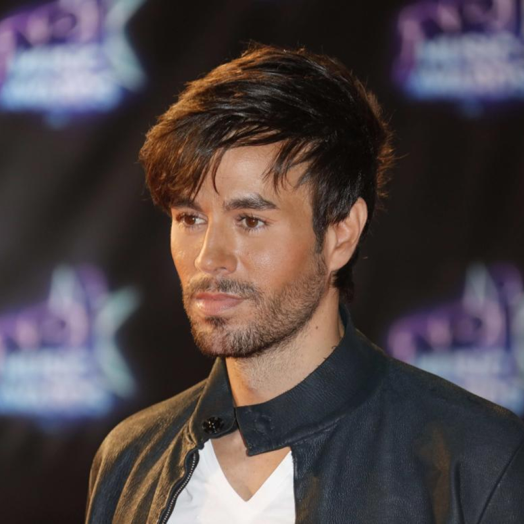Ο Enrique Iglesias σε έναν απολαυστικό χορό με το πιο γλυκό πλάσμα της ζωής του