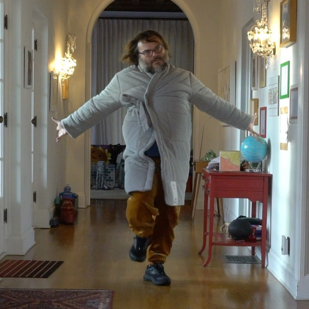 O Jack Black έριξε το TikTok με τον ξεκαρδιστικό «χορό της καραντίνας»
