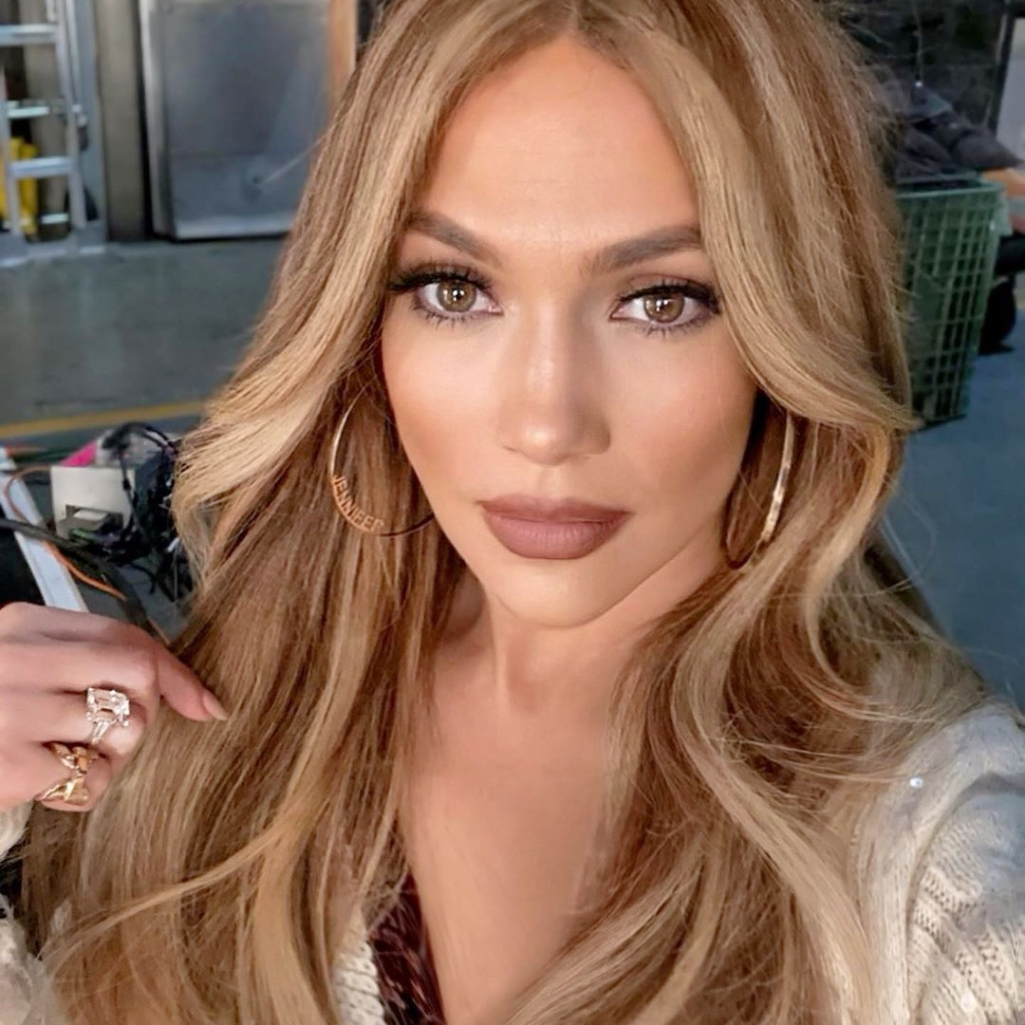 Chunky highlights: Η νέα τάση στα μαλλιά που αγαπούν οι celebrities