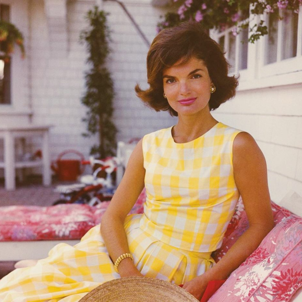 Jackie Kennedy Onassis: Αποκαλύφθηκαν όλες οι λεπτομέρειες για την ρουτίνα περιποίησης που ακολουθούσε από τον δερματολόγο της