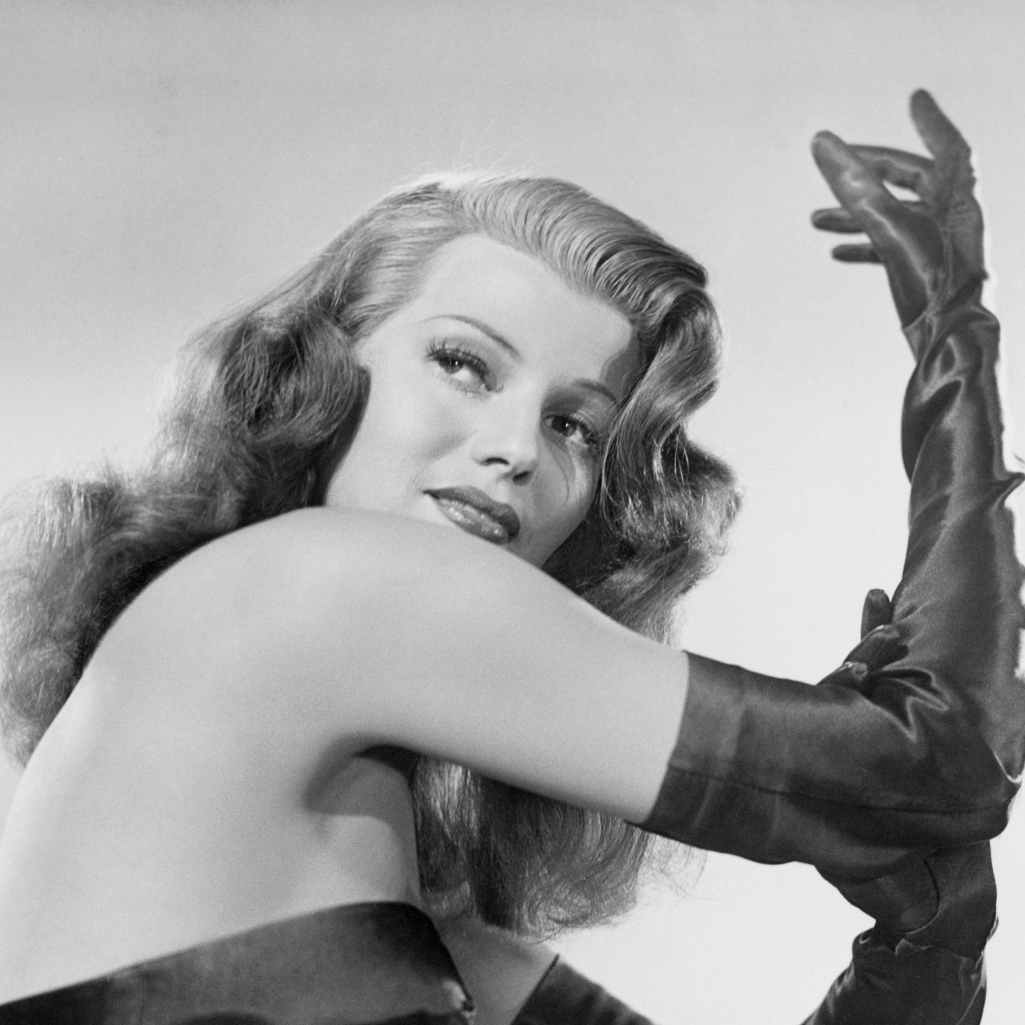 Rita Hayworth: Σαν σήμερα φεύγει από τη ζωή η θρυλική κοκκινομάλλα diva του Hollywood ή αλλιώς "Gilda"
