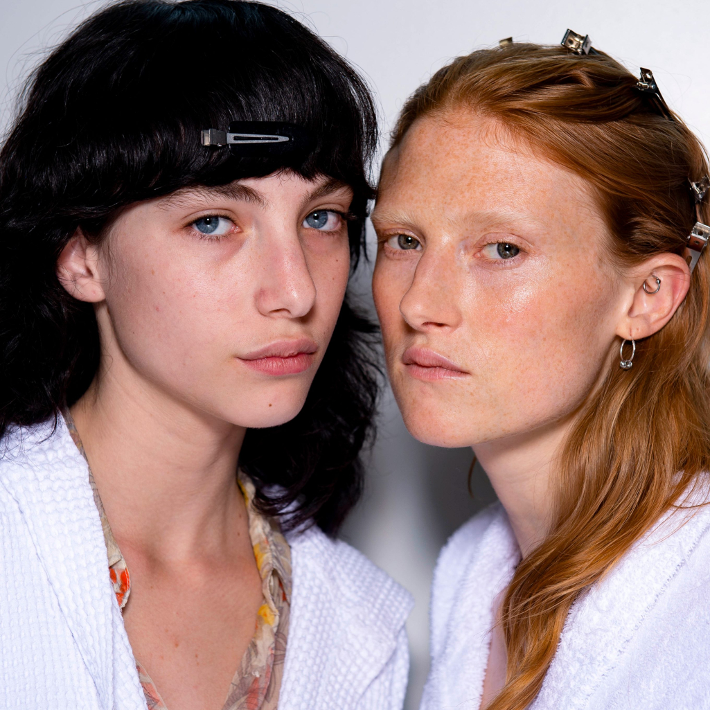 Τα καλύτερα skincare tips που αξίζει να ακολουθήσετε αν έχετε ευαίσθητο δέρμα