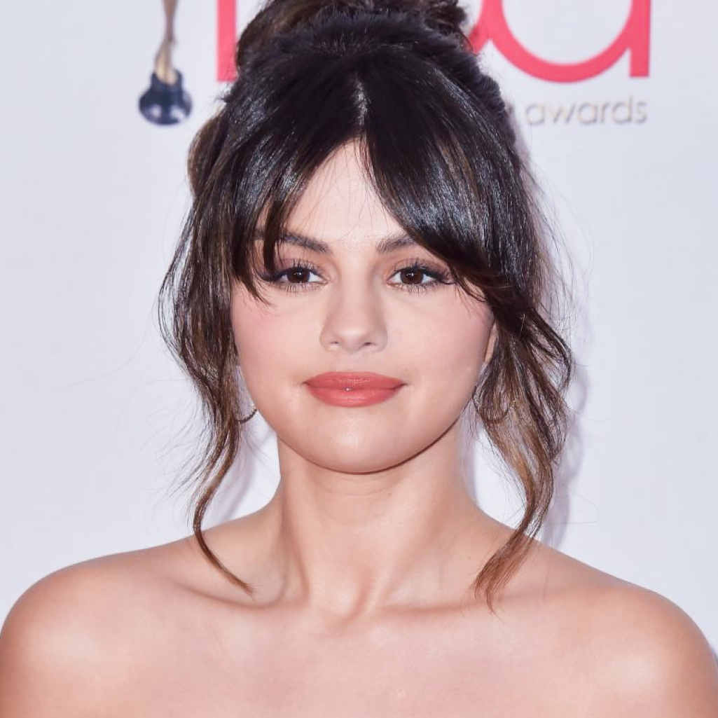 Το αγαπημένο φυσικό προϊόν της Selena Gomez για λαμπερό δέρμα