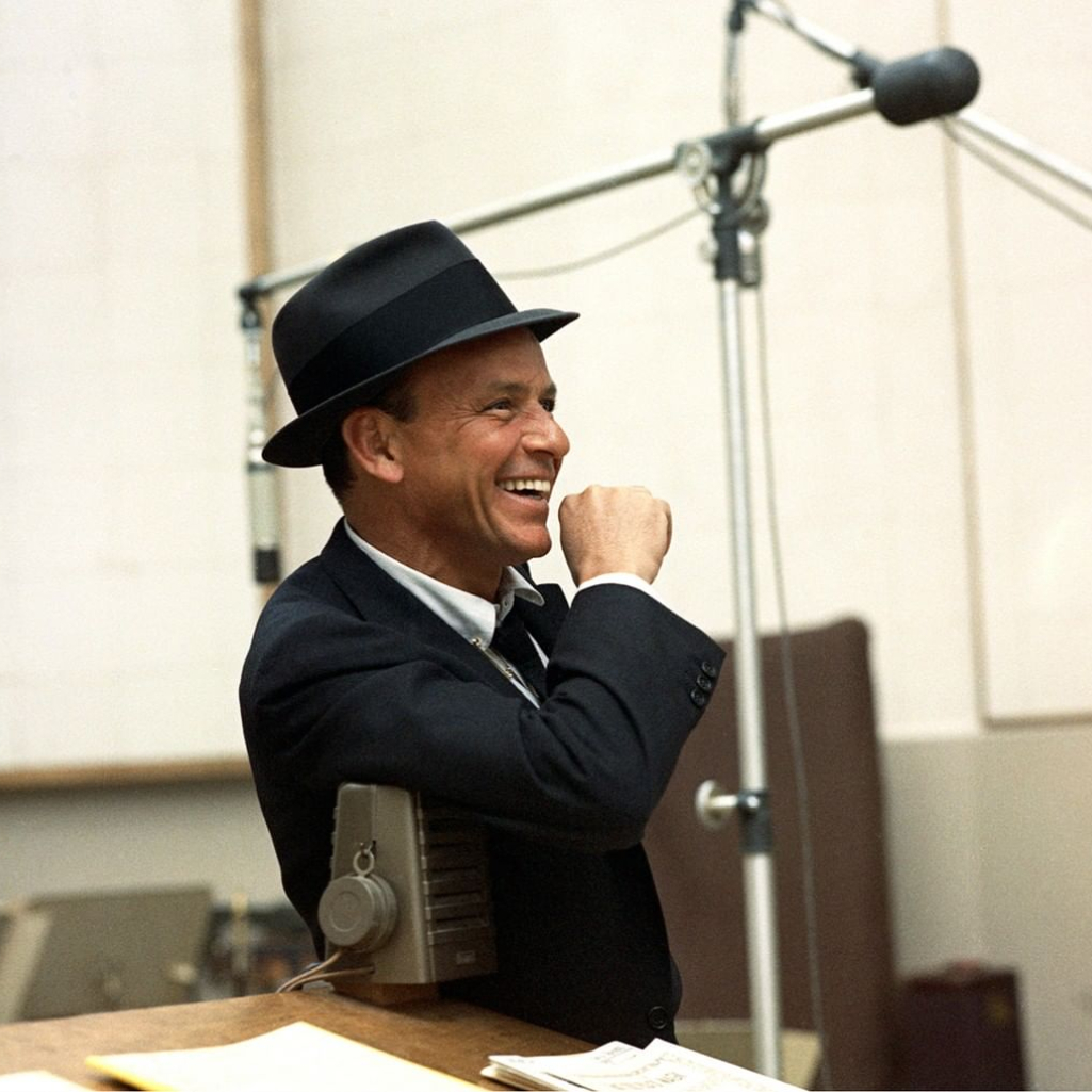 Frank Sinatra: Οι θυελλώδεις έρωτες του «Ol' Blue Eyes» που έσβησε σαν σήμερα και ο ρόλος της Ava Gardner στη ζωή του