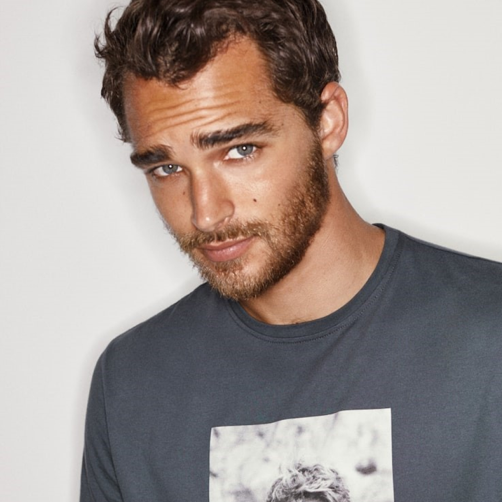 Νέα συλλογή t-shirt MASSIMO DUTTI×STEVE MCQUEEN - Φόρος τιμής σε ένα icon του ανδρικού στυλ