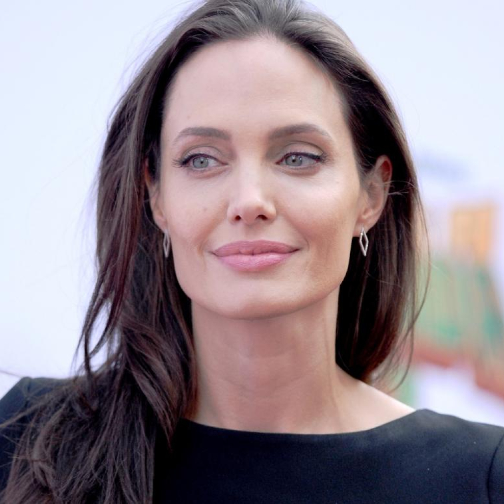 Η Angelina Jolie αποκάλυψε τον λόγο που χώρισε με τον Brad Pitt