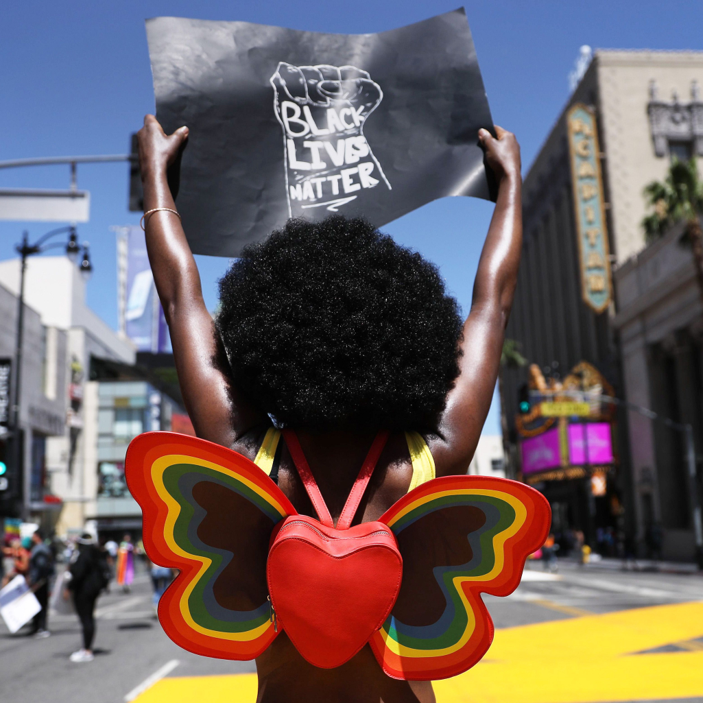 Όταν το Black Lives Matter συνάντησε το LGTBQ - Mια αεροφωτογραφία περνά το πιο δυνατό μήνυμα για τον κόσμο και γίνεται viral
