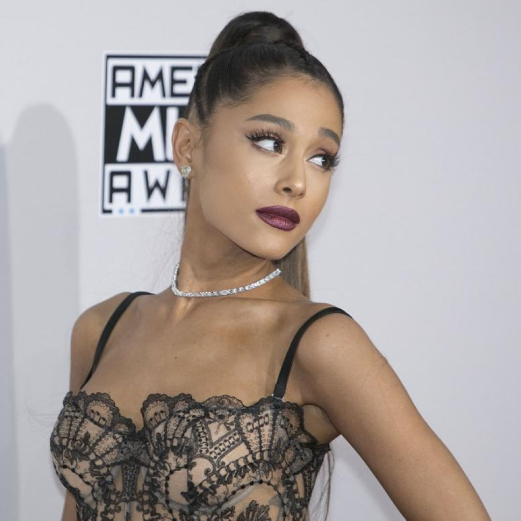 H Ariana Grande μας δείχνει πώς ήταν μωρό με αφορμή τα γενέθλιά της