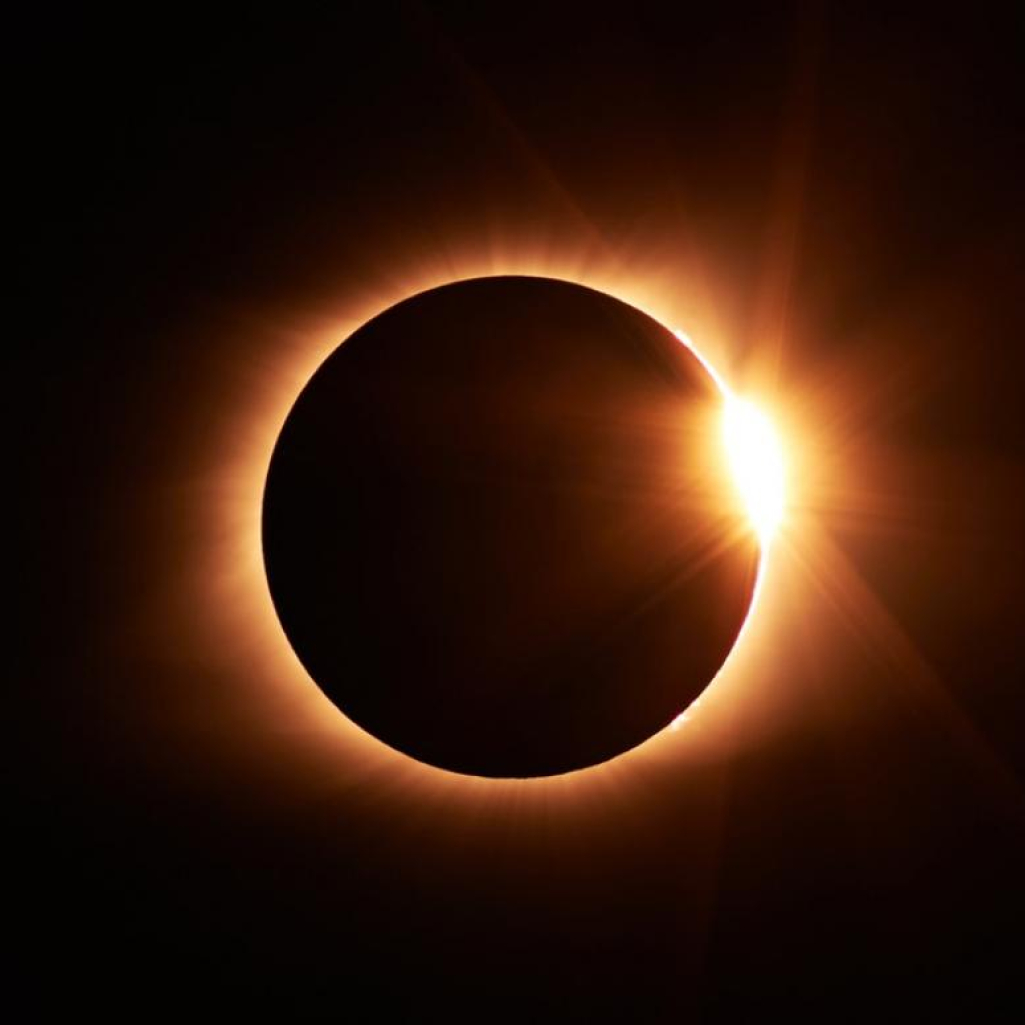 «Δαχτυλίδι της Φωτιάς»: Έρχεται η εντυπωσιακή έκλειψη ηλίου, που θα υποδεχτεί το θερινό ηλιοστάσιο