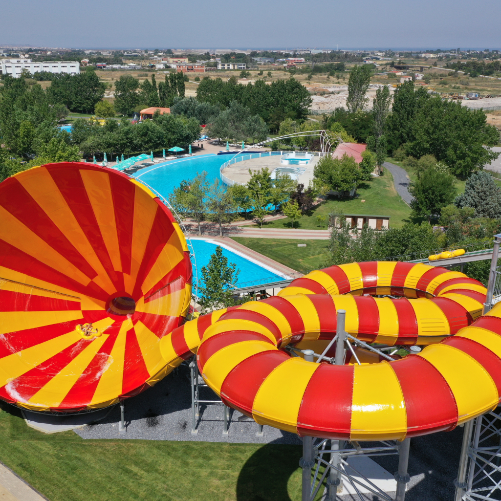 Waterland:  To πιο διασκεδαστικό waterpark της Ευρώπης