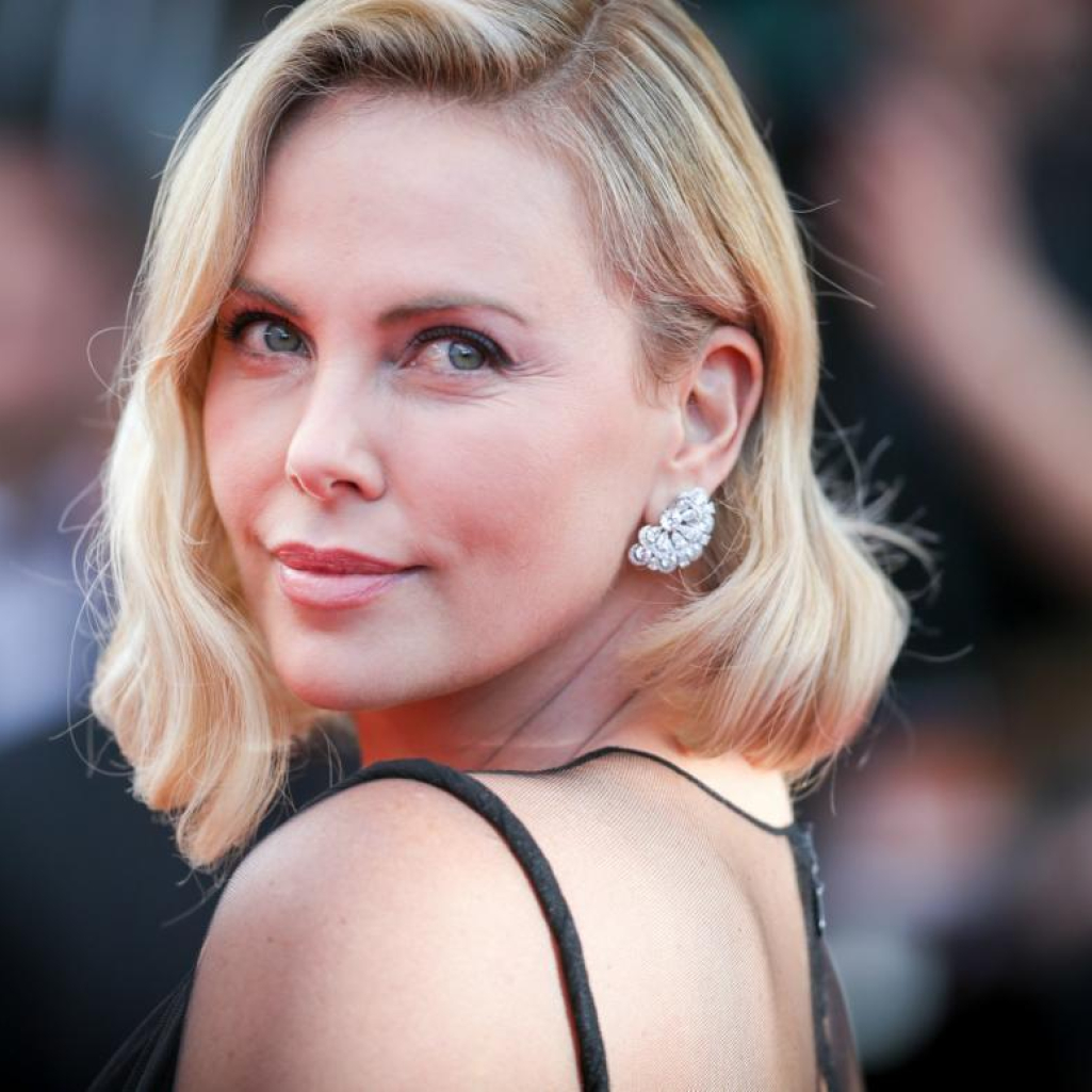 Η Charlize Theron γυρίζει η ίδια όλες τις επικίνδυνες σκηνές για τις ανάγκες της νέας της ταινίας