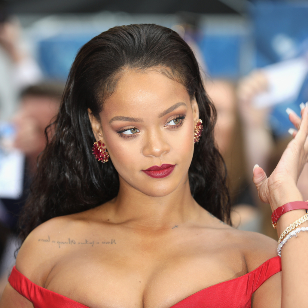 H στιγμή στην επιτυχημένη καριέρα της Rihanna με την οποία "αισθάνθηκε σαν κλόουν'' και σήμερα θεωρείται iconic