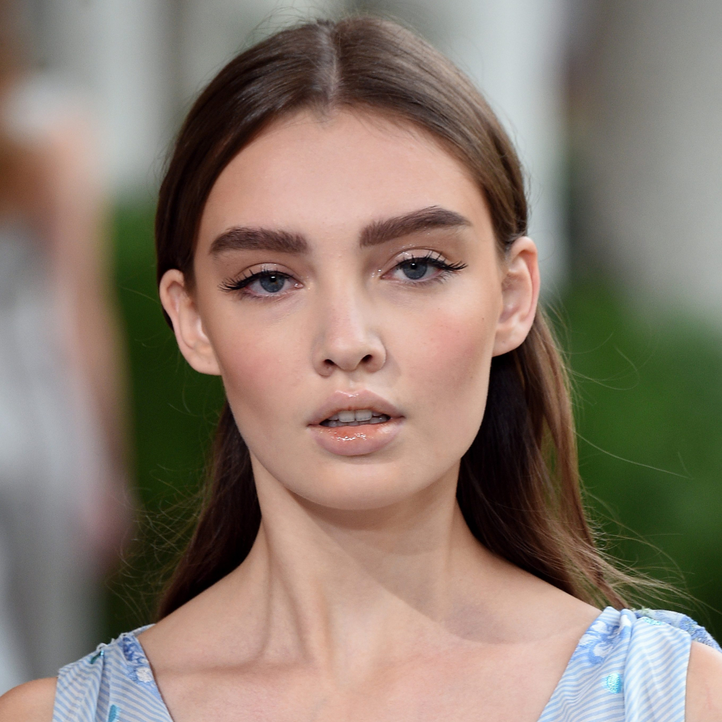 Tα beauty must-have που δεν πρέπει να λείπουν από το καλοκαιρινό σας νεσεσέρ