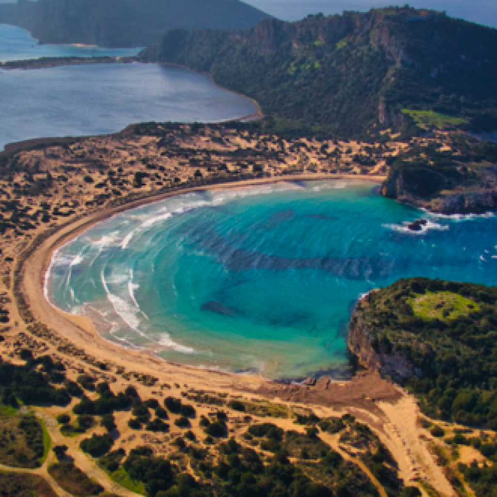 Γλώσσα: Η ομορφότερη φυσική πισίνα της Μεσογείου από ψηλά