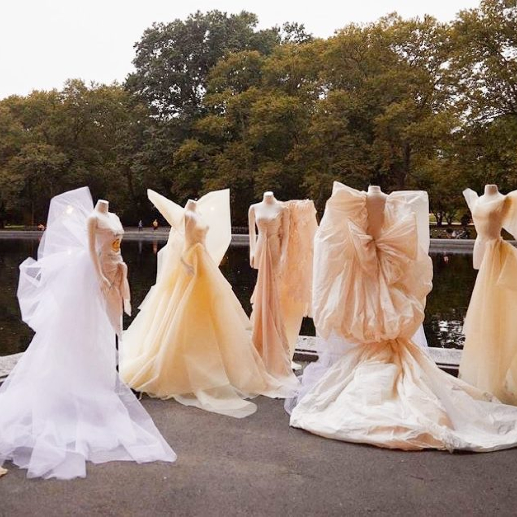 O Zac Posen υμνεί τη δημιουργικότητα με ένα ξεχωριστό fashion event στο Central Park 