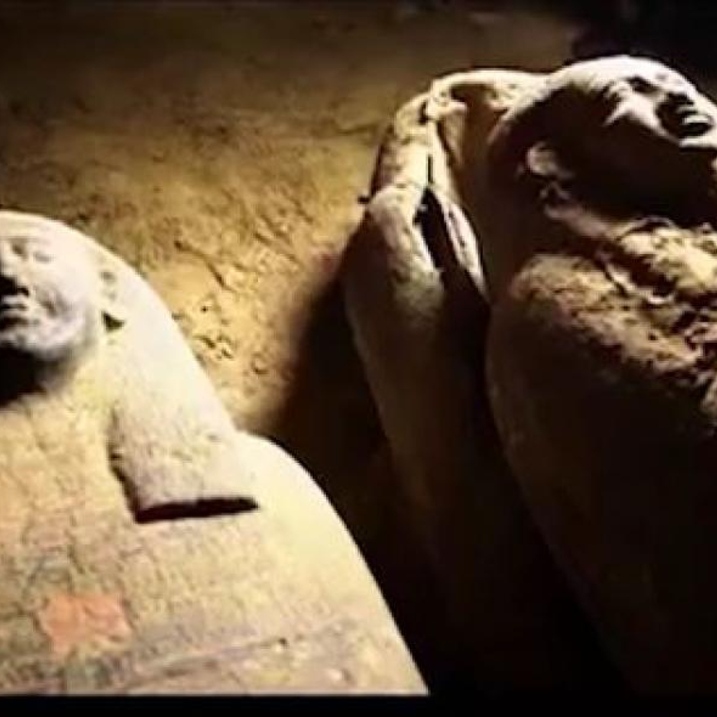 Αίγυπτος: Βρέθηκαν σαρκοφάγοι σε νεκρόπολη της Σακάρα - Ήταν θαμμένες για 2.500 χρόνια